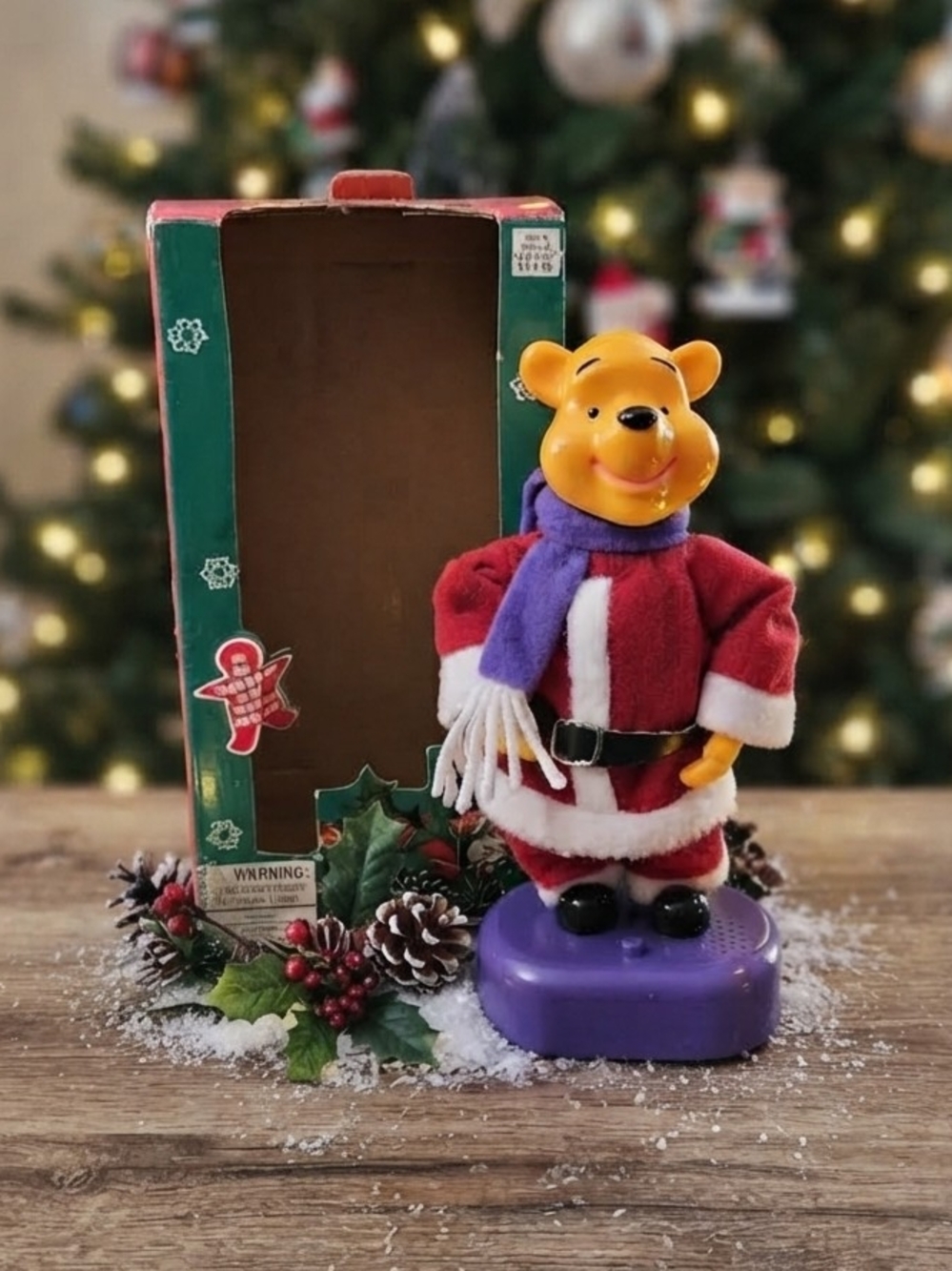 Vintage Disney Winnie The Pooh Animated Dancing Christmas Figure Boxed